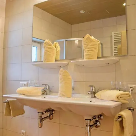 Bella Monte-2 By Interhome Daire *